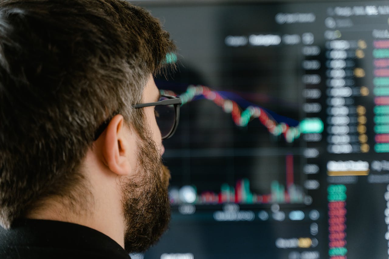 Aggression of traders comes from their loses / photo: pexels.com